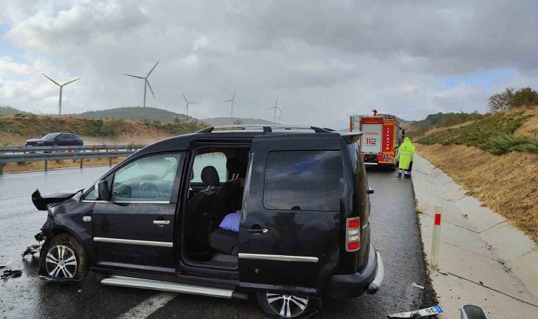 Susurlukta trafik kazasında 3 kişi yaralandı