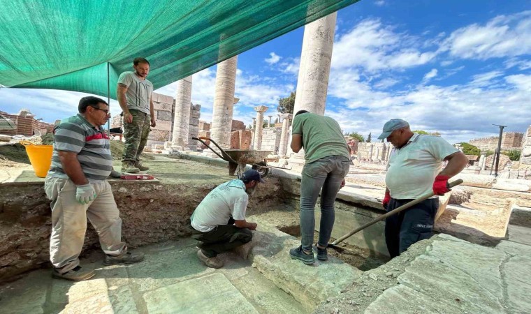 Tam bin 800 yıllık: İzmirde Romalı gladyatörün lahiti bulundu