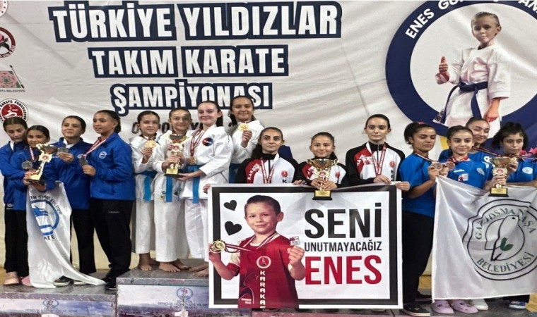 Tavşanlı Belediyesi Karate Takımı Türkiye şampiyonu oldu