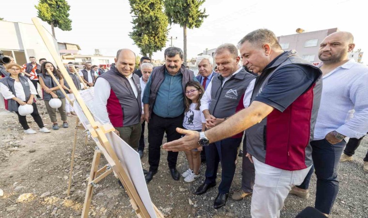 Toroslar Spor Park ve Çocuk Gelişim Merkezi inşaatında çalışmalar sürüyor