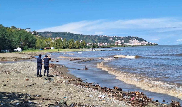 Trabzonun Sürmene ilçesindeki selde kaybolan şahsı arama çalışmaları sürdürülüyor