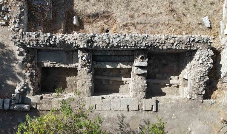 2 bin 400 yıllık Alexandria Troas Antik Kentinde 2 bin yıllık temiz su iletim hattı bulundu