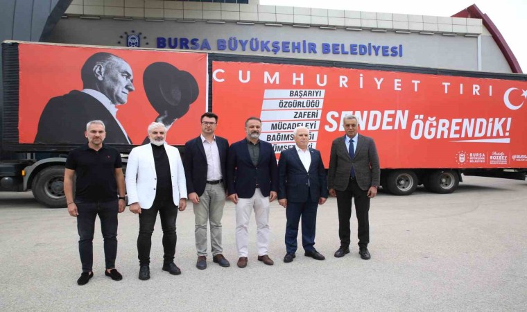 29 Ekim coşkusu Cumhuriyet Tırı ile Bursayı sarıyor