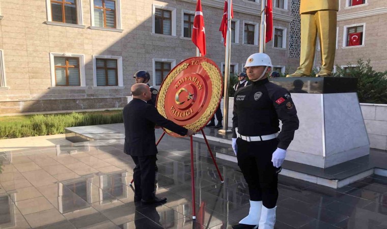 Adıyamanda 29 Ekim Cumhuriyet Bayramı kutlanıyor