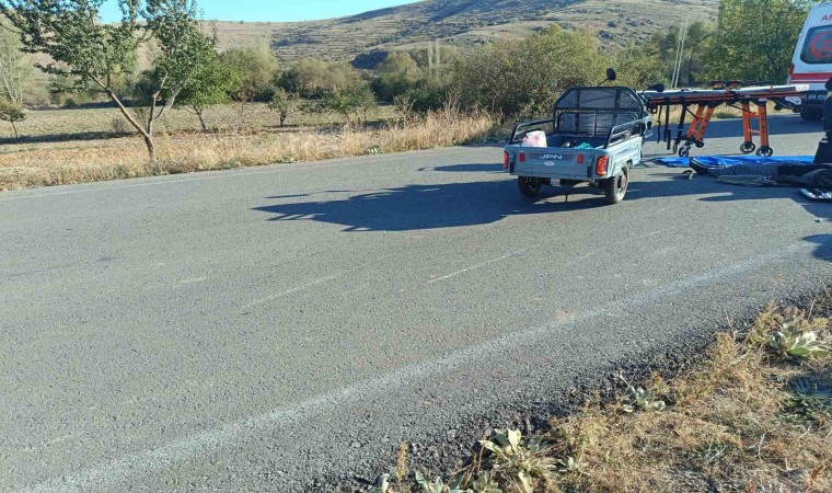 Afyonkarahisarda moped kazası 3 yaralı