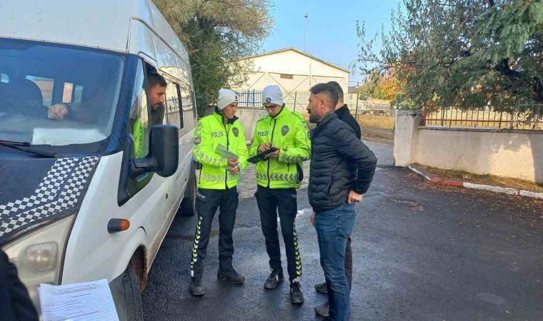 Ağrıda öğrenci güvenliği için okul servisi denetimleri yoğunlaşıyor