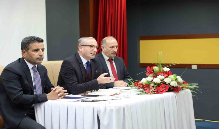 Ağrıda öğrencilerin ders saatleri yeniden düzenleniyor