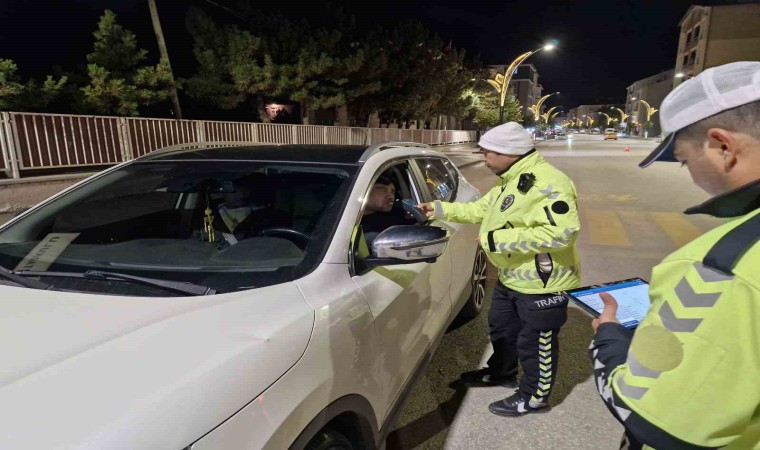 Alacada polis ekiplerinden huzur uygulaması