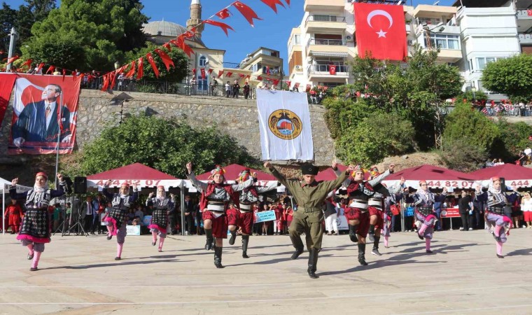 Alanyada Cumhuriyet Bayramı coşkuyla kutlandı