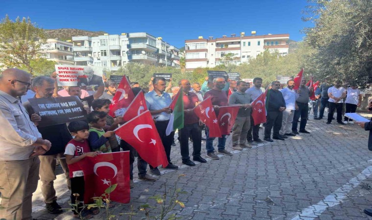 Alanyada şehitler için gıyabi cenaze namazı kılındı