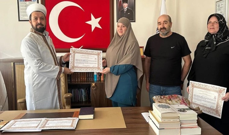 Alman anne ve kızı Çankırıda Müslüman oldu