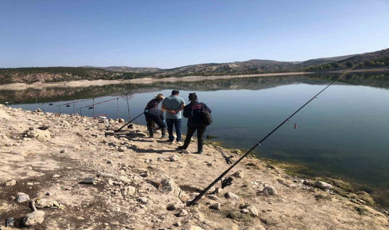 Altınapa Baraj Gölünde amatör avlanma denetlendi