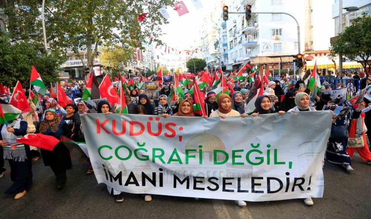 Antalyada Filistine destek yürüyüşü