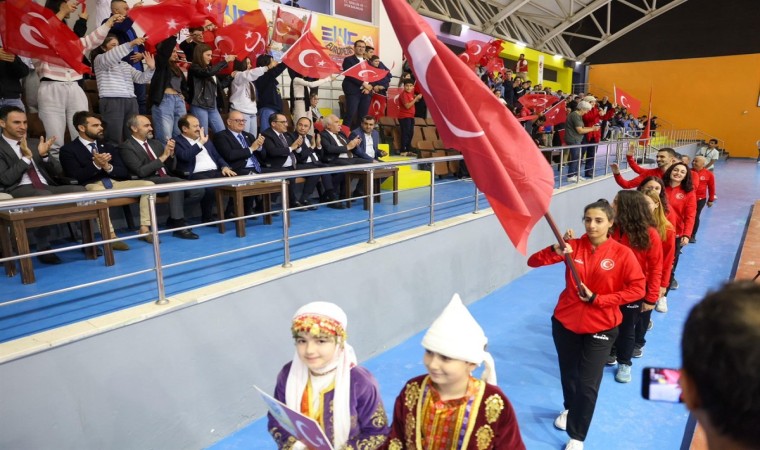 Avrupa Kadınlar Volo Şampiyonası, Mersinde başladı