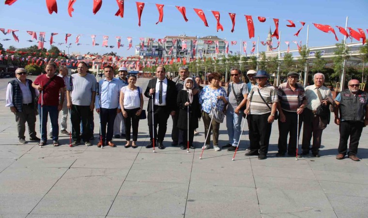 Aydında beyaz bastonun önemine dikkat çekildi