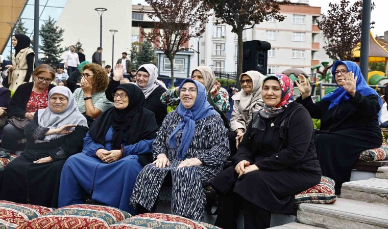 Bağcılarda düzenlenen 1. Yaşlılık Şurasında iki nesil bir araya geldi