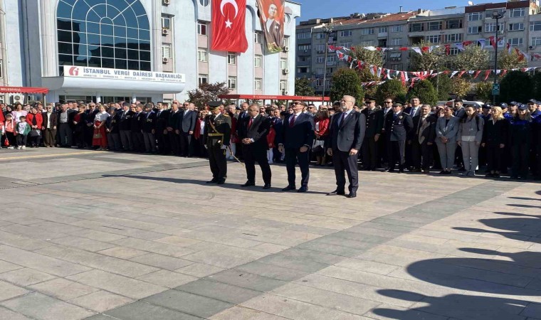 Bahçelievler Belediyesinden Cumhuriyetin 101. yılına özel sürpriz: 101 çocuğa bisiklet dağıtıldı