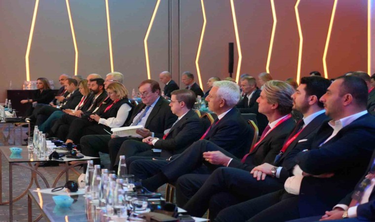 Bakan Bayraktar, Atlantik Konseyi Bölgesel Temiz ve Güvenli Enerji Konferansında konuştu