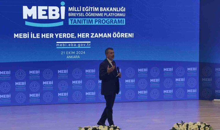 Bakan Tekin: “Bütün sınıflarında ‘akıllı tahta olan tek ülke şu anda biziz”