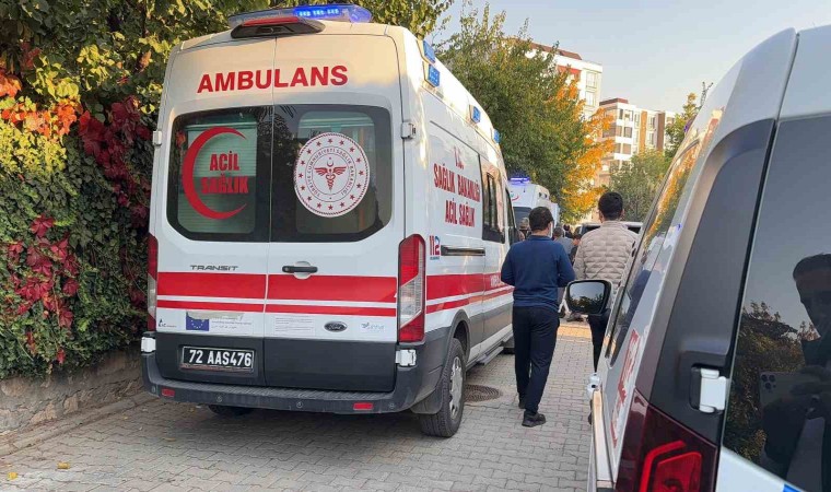 Batmanda bir villada kadın, eşi ve çocuğunun cansız bedeni bulundu.