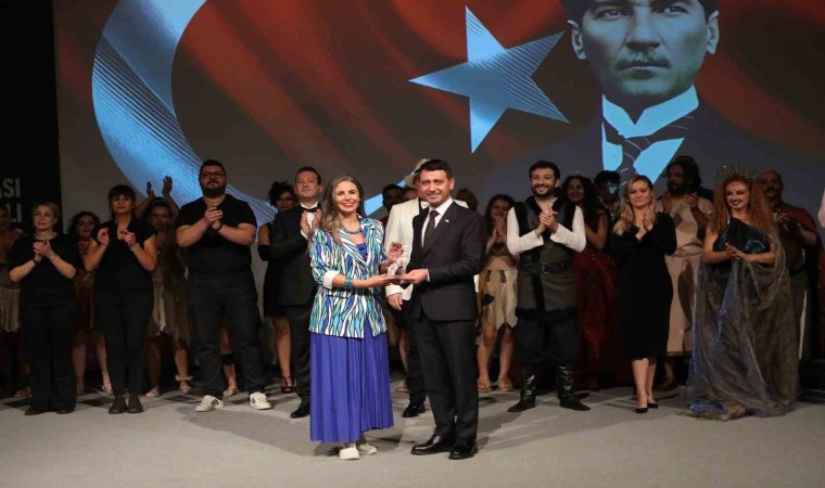 Bayraklının Uluslararası Homeros Festivaline muhteşem final