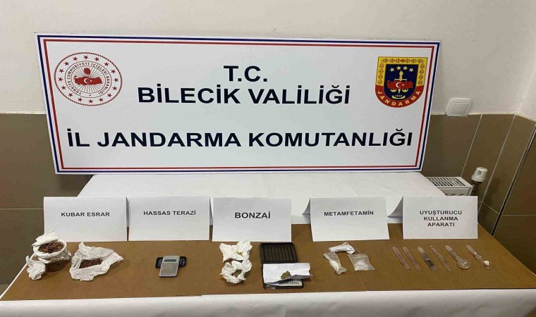 Bilecikte düzenlenen uyuşturucu operasyonunda 5 kişi yakalandı