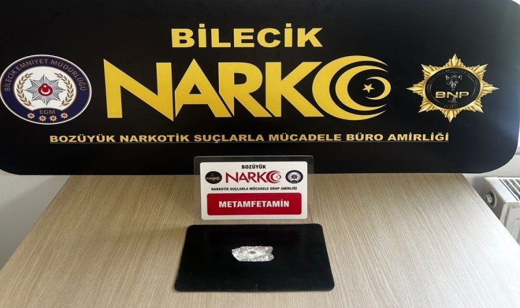 Bilecikte şüpheli şahsın üzerinden uyuşturucu çıktı