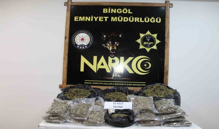 Bingölde polis ekipleri uyuşturucuya geçit vermiyor