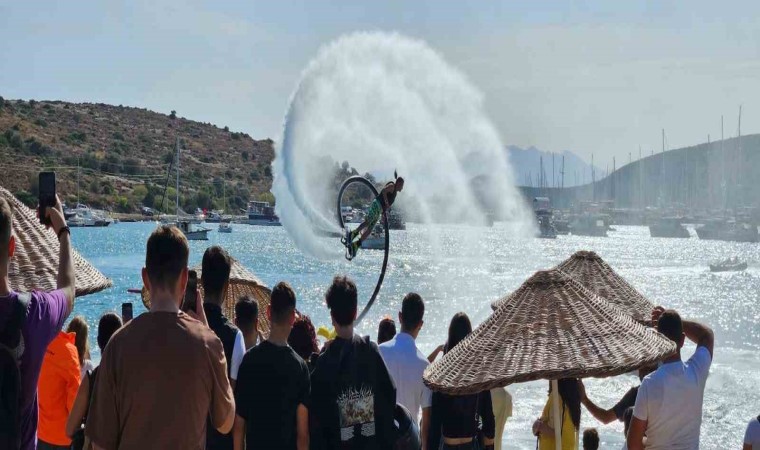 Bodrumda turistler yüzerken büyük sürprizle karşılaştı