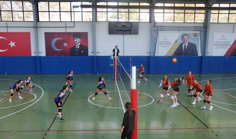 Bozüyükte 29 Ekim Cumhuriyet Bayramı kapsamında sportif turnuvalar başladı