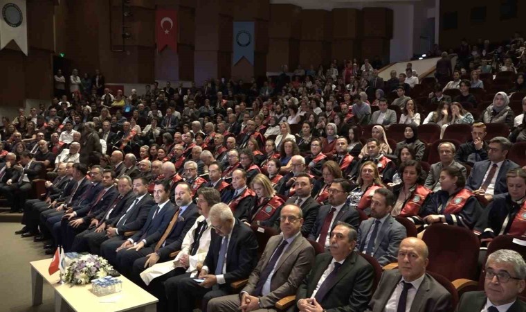 BUÜde yeni dönemin ilk dersini TRT Genel Müdürü Sobacı verdi