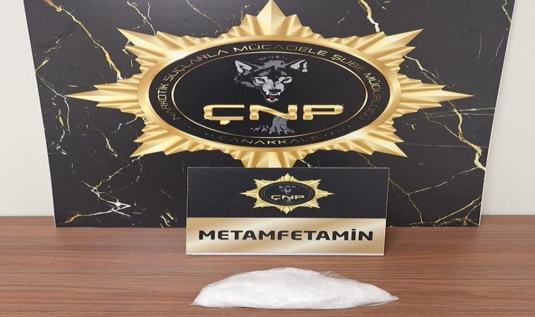 Çanakkalede piyasa değeri 700 bin TL değerinde 202,19 gram metamfetamin maddesi ele geçirildi