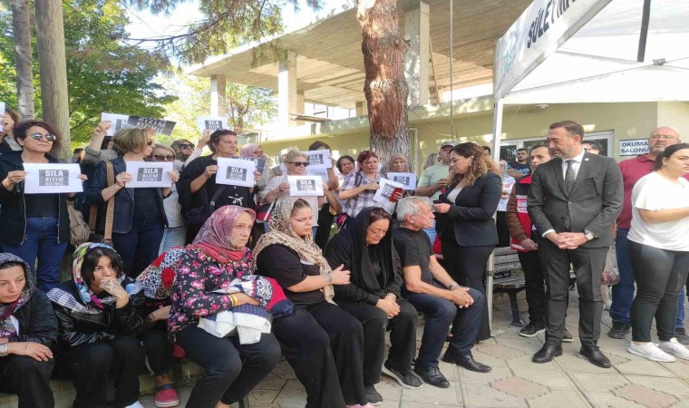 Cenazede Sıla bizim kızımız pankartları açıldı