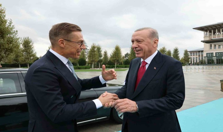 Cumhurbaşkanı Erdoğan, Finlandiya Cumhurbaşkanı Stubbu resmi törenle karşıladı