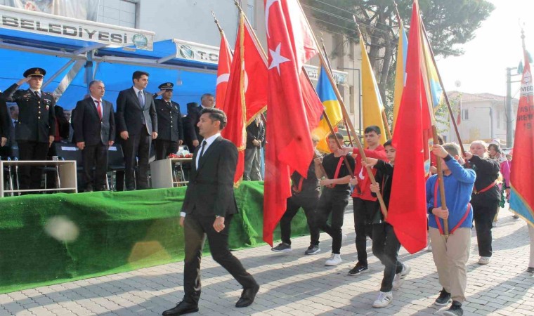 Cumhuriyet Bayramı Manyasta törenlerle kutlandı