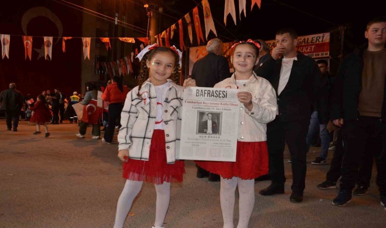 Cumhuriyet Bayramını Rumeli havaları ile kutladılar