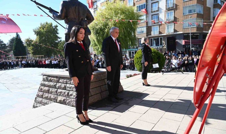 Cumhuriyetin 101. yaşı Bozüyükte çeşitli etkinliklerle kutlanıyor