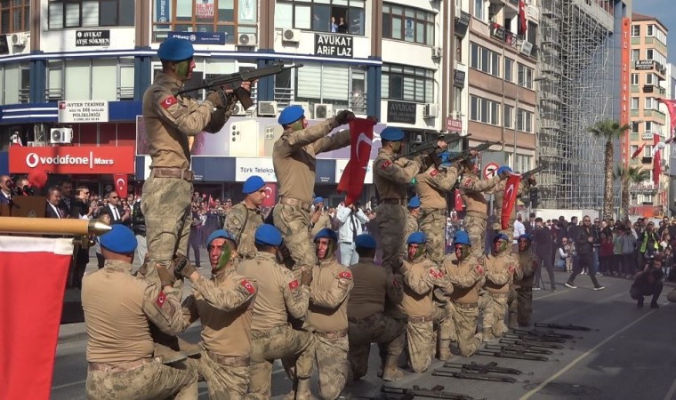 Denizlide Cumhuriyetin 101. yılı coşkuyla kutlandı