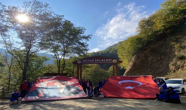 Doğa yürüyüşü ile Aktaş Şelalesini keşfettiler