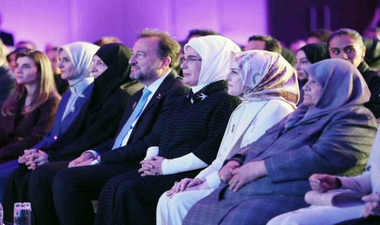 Emine Erdoğan, Uluslararası Farkındalık Zirvesinde “kadın” vurgusu yaptı