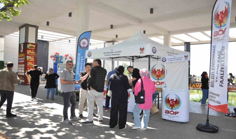 Emniyetten Dicle Üniversitesinde öğrencilere yönelik bilgilendirme faaliyeti