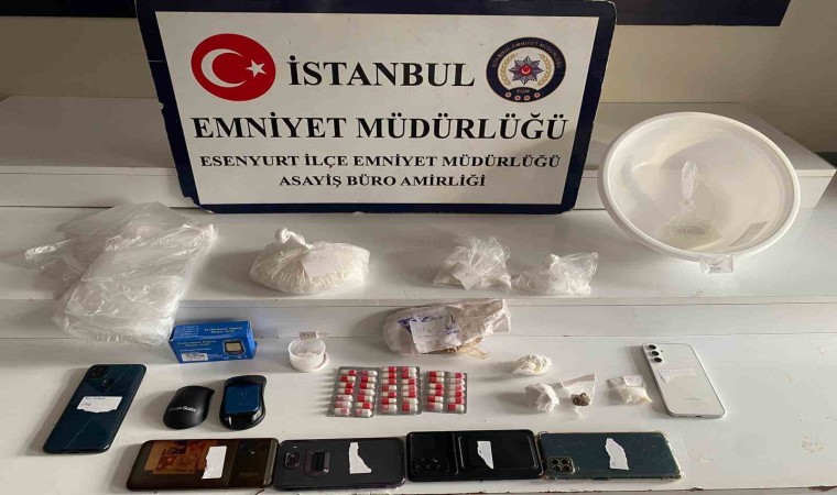 Esenyurtta polisin takibe aldığı ev uyuşturucu yuvası çıktı