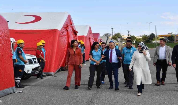 Gaziantep UMKEden hayat kurtaracak sahra hastanesi eğitimi