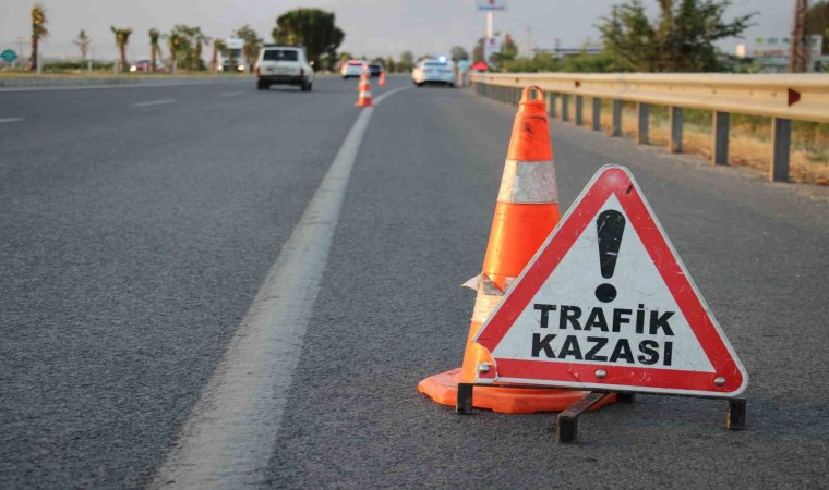 Germencikte trafik kazası: 2 ölü