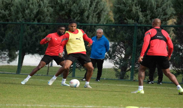 Hatayspor, Eyüpspor maçına İstanbulda hazırlanıyor