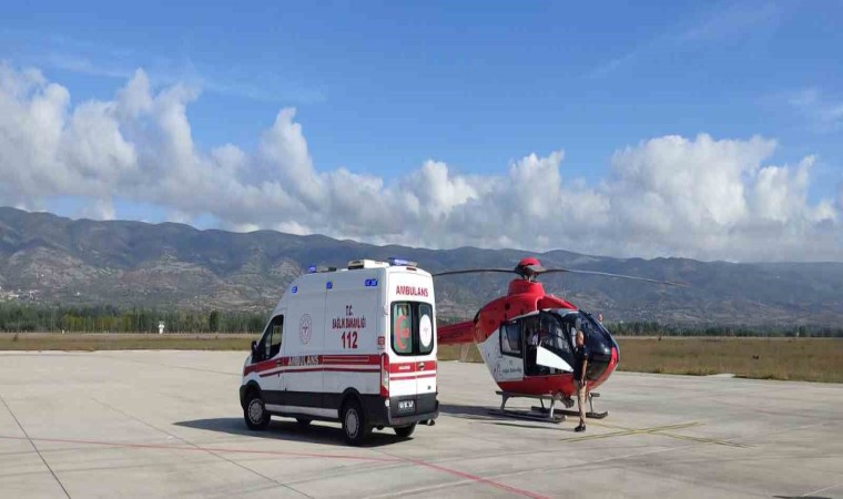 Helikopter ambulans 22 günlük bebek için havalandı