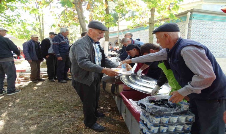 Hisarcık Şeyhler köyünde 500 kişilik hayır yemeği