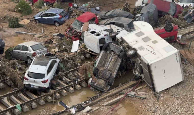 İspanyadaki sel felaketinde can kaybı 95e yükseldi