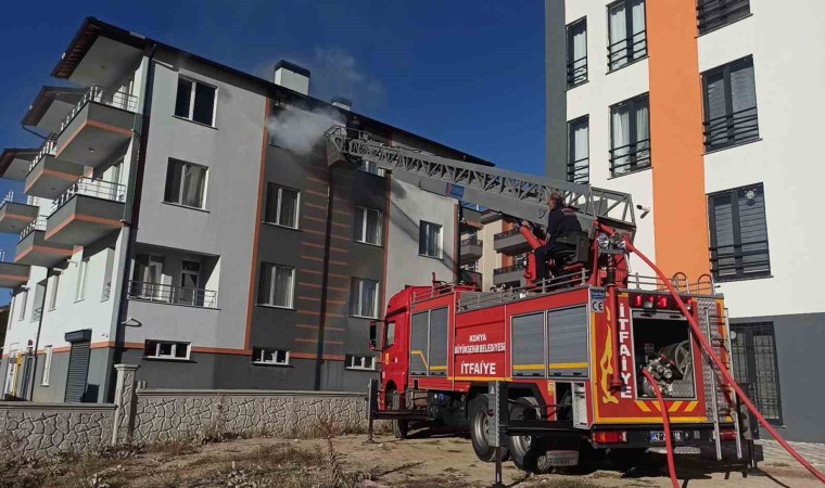 Konyada apartmanda yangın paniği