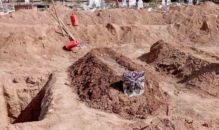 Konyada kazada ölen genç kız son yolculuğuna uğurlandı